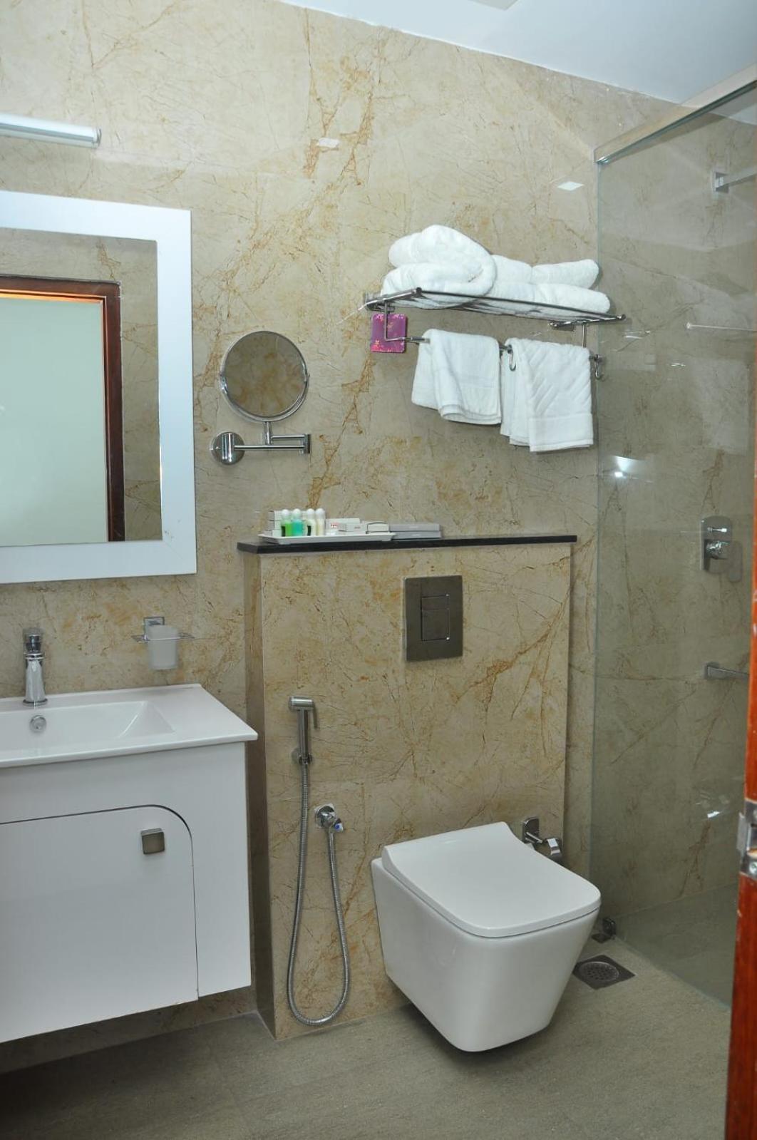 Kallada Mamatha Motels Kunnamkulam Kültér fotó